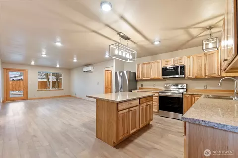 Living - 1110 Riverside Ave, Twisp, WA 98856 photo 1 of 2