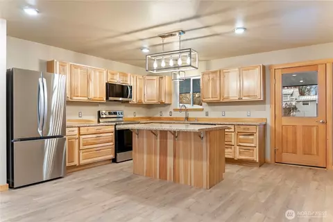 Kitchen - 1110 Riverside Ave, Twisp, WA 98856 photo 2 of 4