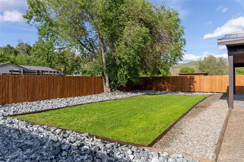 Exterior - 1110 Riverside Ave, Twisp, WA 98856 photo 4 of 6