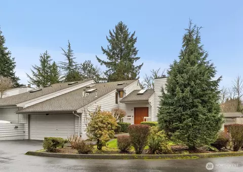 10 143rd Ave SE, Bellevue, WA 98007