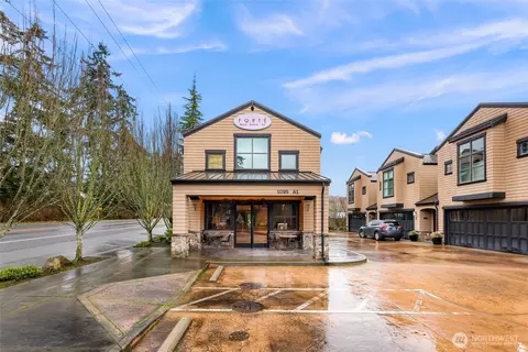 1095 Essex St #A1&2, Camano Island, WA 98282