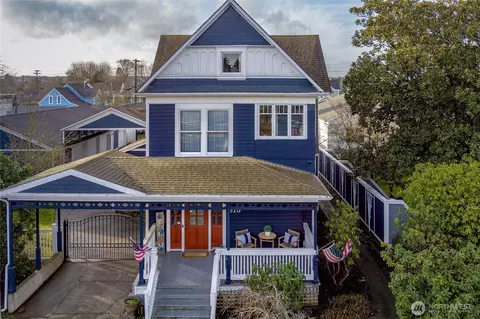 615 N Pearl St, Centralia, WA 98531