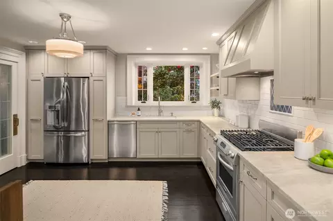 Kitchen - 914 22nd Ave E, Seattle, WA 98112 photo 3 of 4