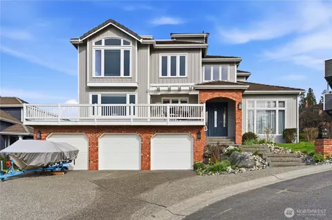 2626 NW 204th St, Shoreline, WA 98177