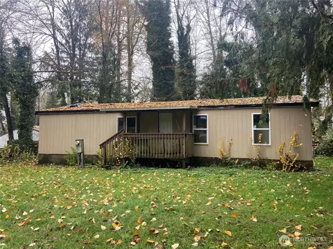 11 NE Davey Jones Ct, Belfair, WA 98528