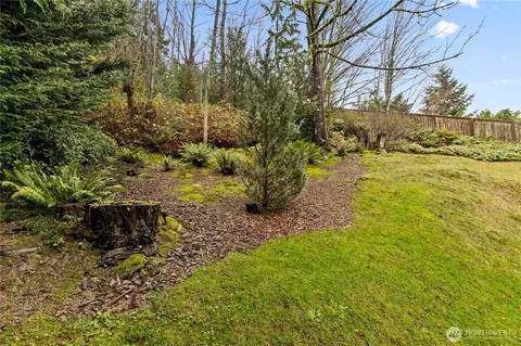 Exterior - 10311 NE 156th Pl, Bothell, WA 98011 photo 8 of 8