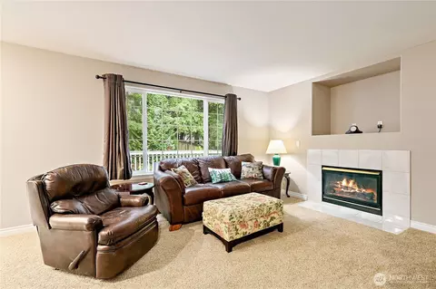Living - 10311 NE 156th Pl, Bothell, WA 98011 photo 5 of 5