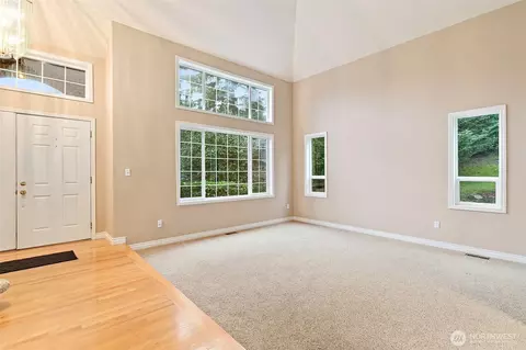 Living - 10311 NE 156th Pl, Bothell, WA 98011 photo 2 of 5