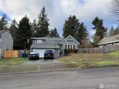 9517 117th Pl NE, Kirkland, WA 98033