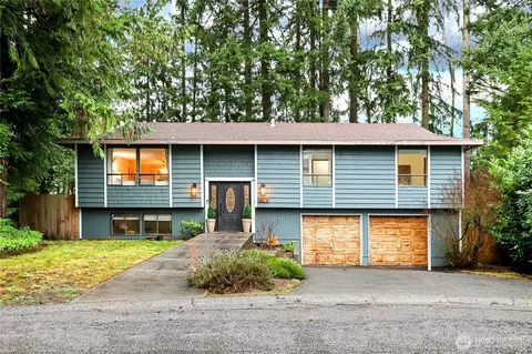 3873 Canterbury Pl SE, Port Orchard, WA 98366