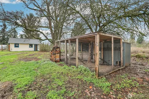 Exterior - 537 Mcnaught Rd S, Roy, WA 98580 photo 3 of 4