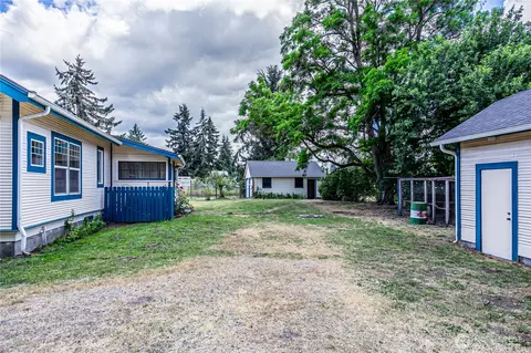 Exterior - 537 Mcnaught Rd S, Roy, WA 98580 photo 4 of 4