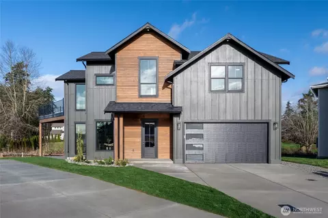 1114 Leighton St, Blaine, WA 98230