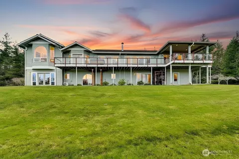 275404 Highway 101, Sequim, WA 98382