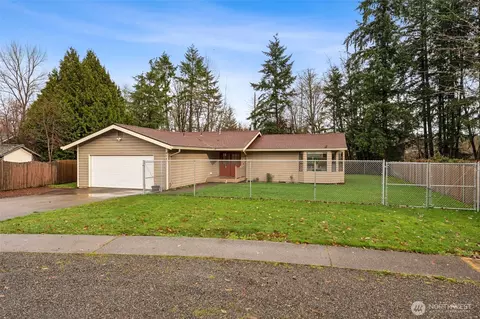 828 Livingston St NE, Lacey, WA 98516