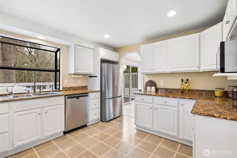 Kitchen - 23328 19th Dr SE, Bothell, WA 98021 photo 1 of 3