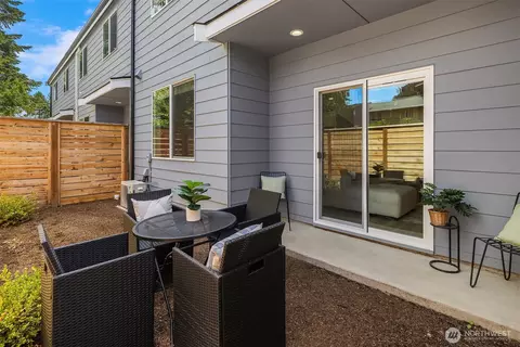 Exterior - 5814 Lowell Larimer Rd #A4, Everett, WA 98208 photo 3 of 6