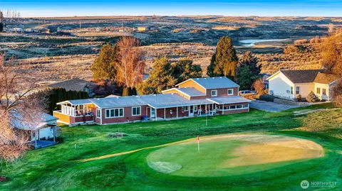 10693 SE Handicap Dr, Warden, WA 98857