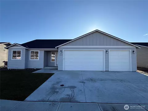 2408 2nd St SE, East Wenatchee, WA 98802