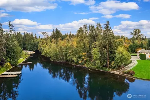 21030 Snag Island Dr E, Lake Tapps, WA 98391
