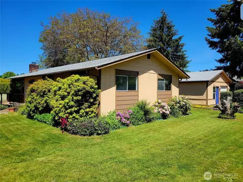300 Maple St, Toledo, WA 98591