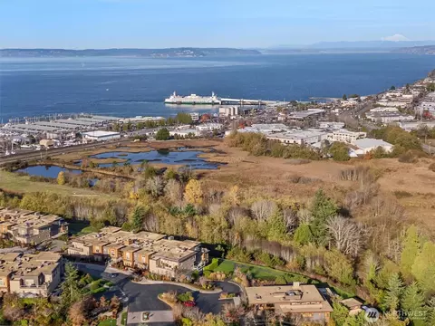 View/Area - 71 Pine St #212, Edmonds, WA 98020 photo 5 of 6