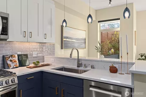 Kitchen - 71 Pine St #212, Edmonds, WA 98020 photo 3 of 5
