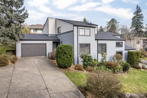 1205 Holly St, Kelso, WA 98626