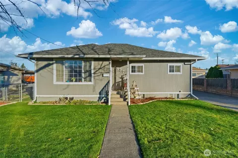 1577 Olive St, Walla Walla, WA 99362