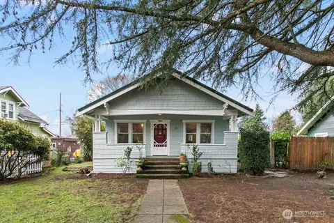 5627 44th Ave SW, Seattle, WA 98136