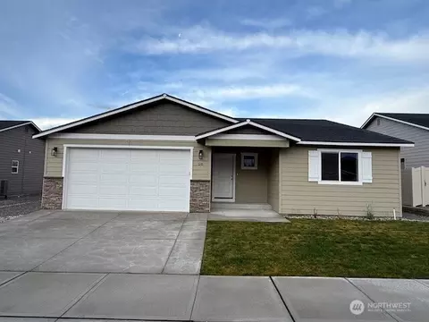 28 Salmon Dr, Wenatchee, WA 98801