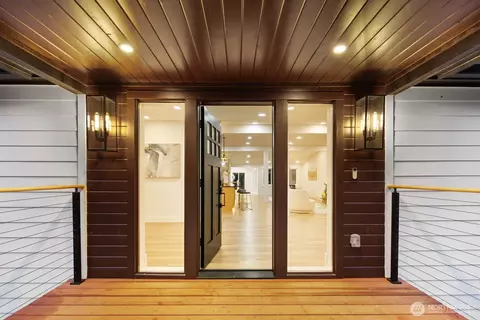 Entry Way - 32922 SE Kuzak Rd, Enumclaw, WA 98022 photo 1 of 5