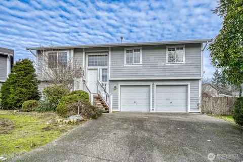 15711 24th Ave E, Tacoma, WA 98445