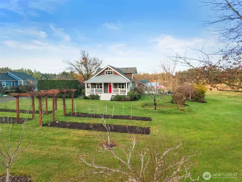 8964 NE State Hwy 104, Kingston, WA 98346