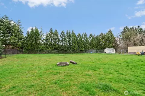 Exterior - 888 King Rd, Winlock, WA 98596 photo 6 of 7
