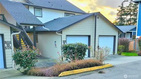 30875 State Route 20 #H102, Oak Harbor, WA 98277