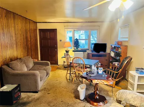 Living - 111 Varner Ave SE, Orting, WA 98360 photo 2 of 2