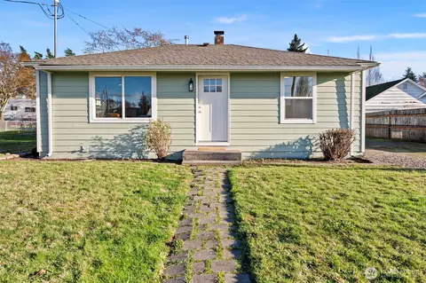 3238 Robin Ave, Bremerton, WA 98310