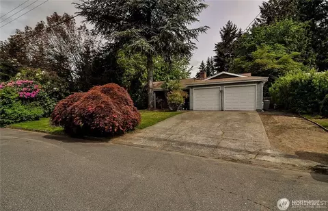 16906 NE 14th St, Bellevue, WA 98008