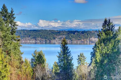 460 168th Ave SE, Bellevue, WA 98008