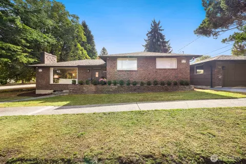 4302 SE Thompson Ave, Tacoma, WA 98418