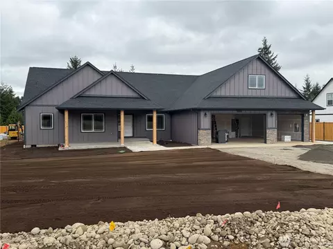 900 Barbara Ln, Centralia, WA 98531