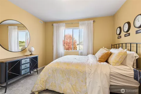 Bedroom - 13426 323rd Ave SE, Sultan, WA 98294 photo 4 of 5