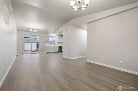 Living - 445 E Rainer St, Othello, WA 99344 photo 1 of 4