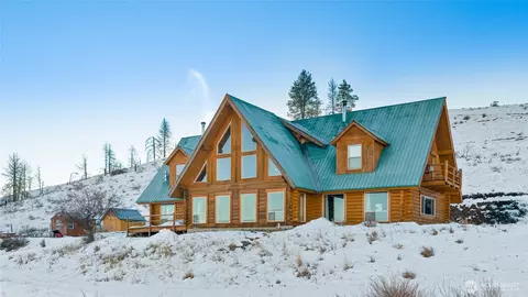 26200 N Wenas Rd, Selah, WA 98942