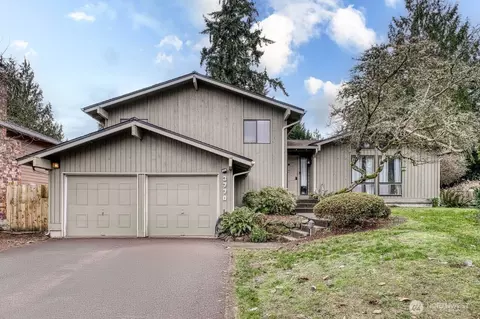 3770 SE Buckingham Dr, Port Orchard, WA 98366