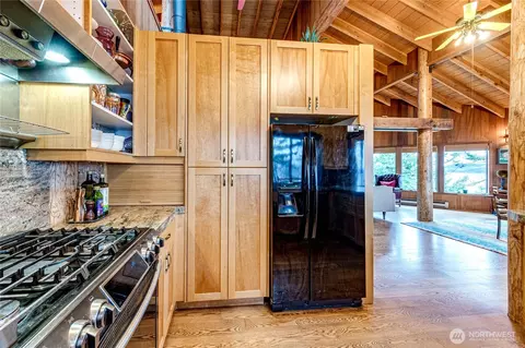 Kitchen - 301 Discovery Way, Sequim, WA 98382 photo 4 of 5