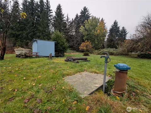 81 Barber Rd, Clallam Bay, WA 98326