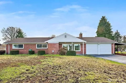 8114 Fairway Dr SW, Lakewood, WA 98498