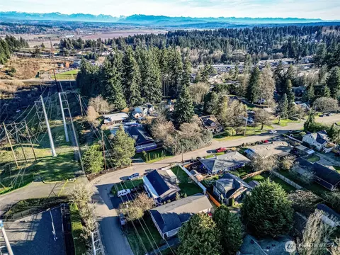 View/Area - 1716 Scenic Dr, Everett, WA 98203 photo 3 of 3